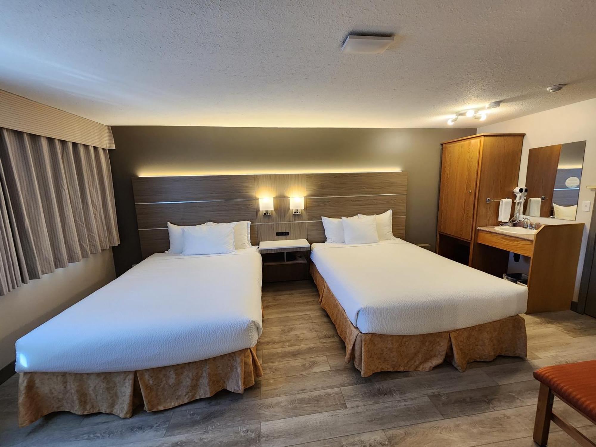 Days Inn By Wyndham Penticton Conference Centre Exteriör bild