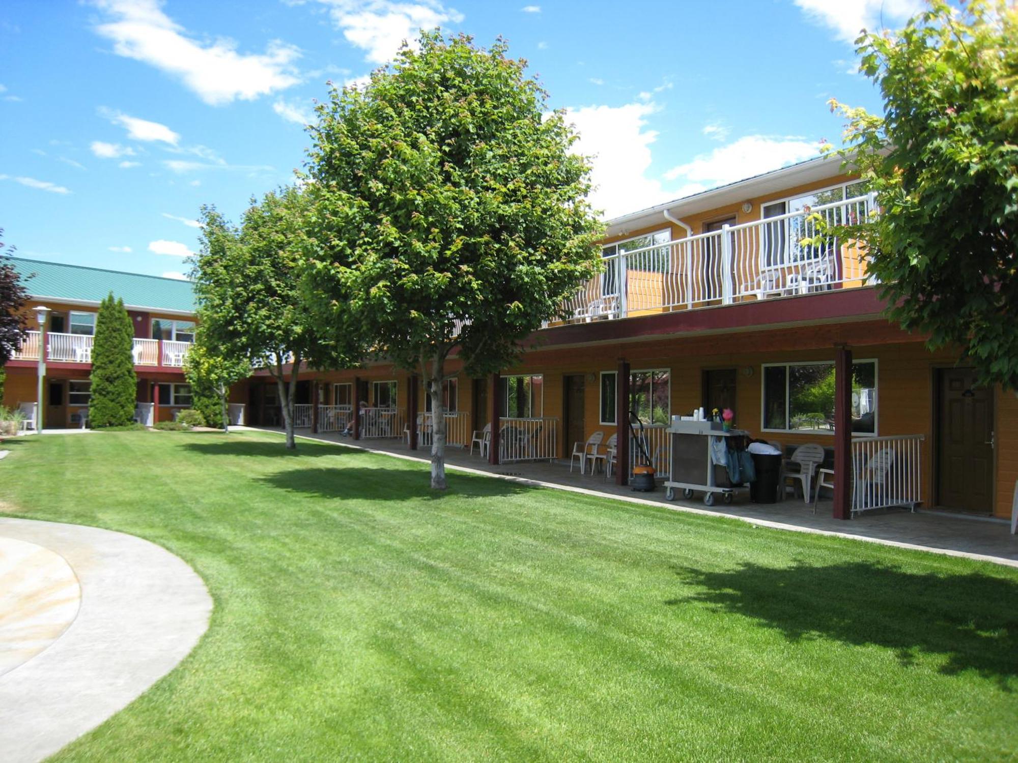 Days Inn By Wyndham Penticton Conference Centre Exteriör bild